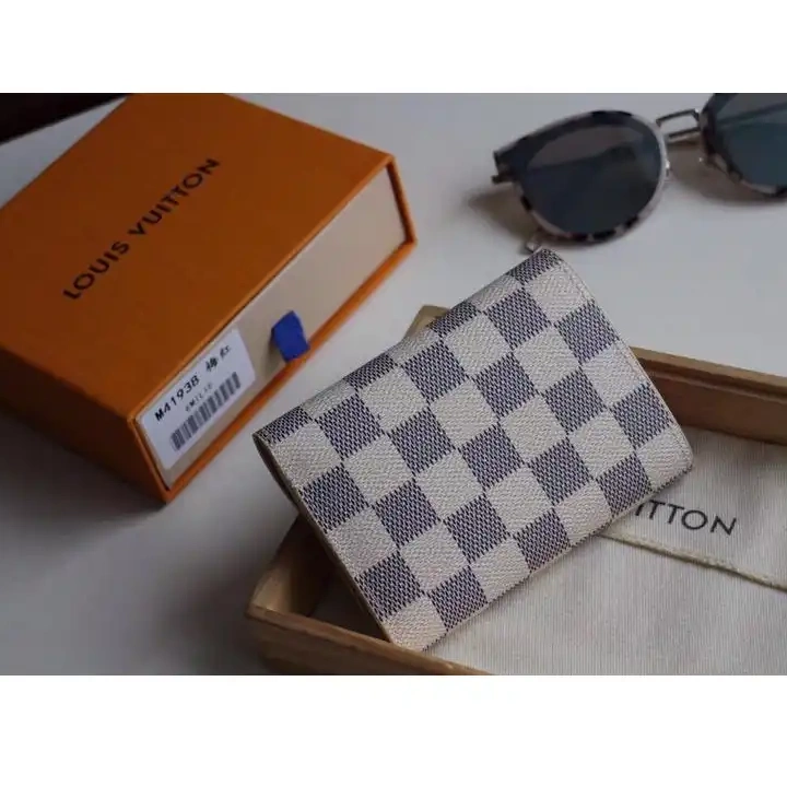 19T1L0473 LV Bags 0808